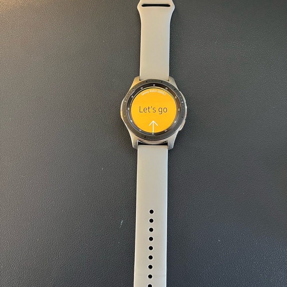 Samsung Galaxy Watch. Model SM-R800